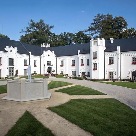 Zamek Kvasetice Hotel Havlíčkŭv Brod Kültér fotó